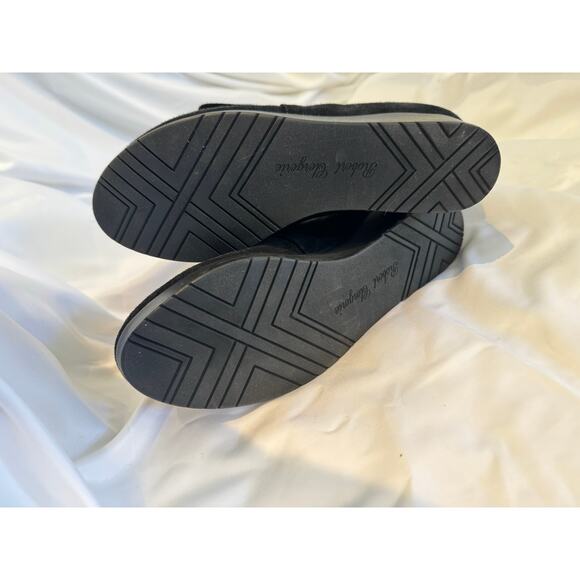 Robert Clergerie Shoes | 
Nancy Wedge Chukka Black Suede       36.5 - Picture 12 of 12